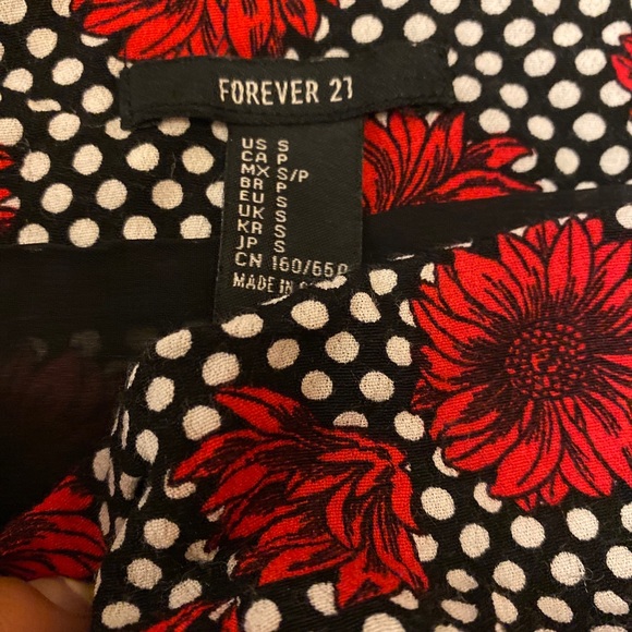 Forever 21 floral skirt - Picture 4 of 5